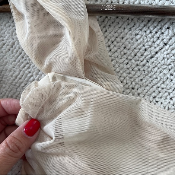 Oh Polly Cream Bodysuit Top 4 - Picture 4 of 6